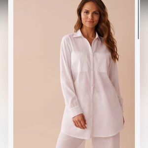 3/$25 ITEM - NWT - LA VIE EN ROSE Aqua Long White Cover Up
